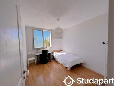 Chambre - 12 m² - 1 pièce