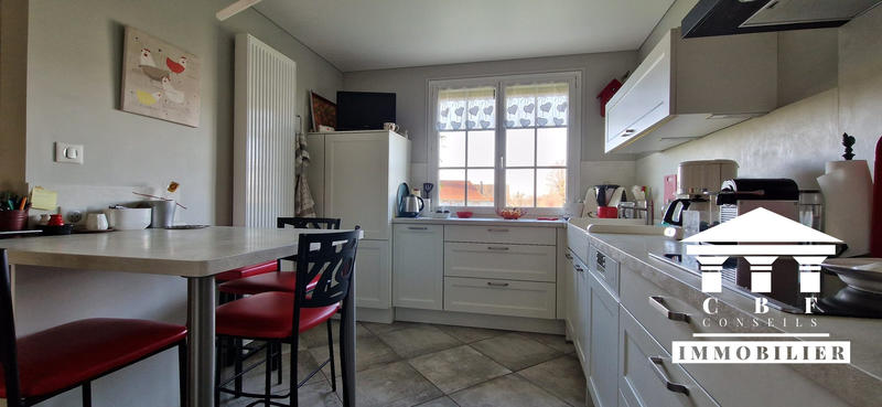 Maison - 153 m² - 8 pièces