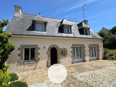 Maison - 188 m² - 8 pièces