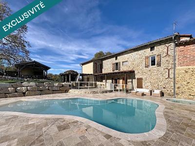 Maison - 125 m² - 6 pièces