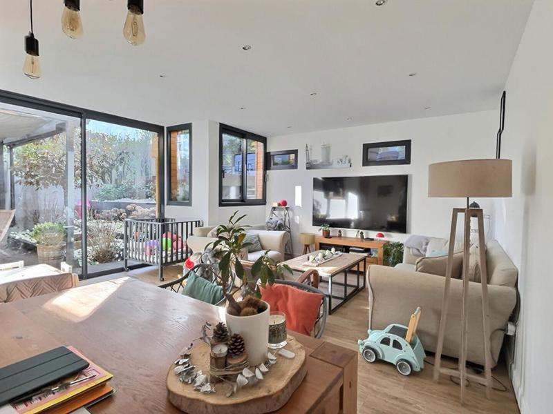 Maison - 140 m² - 8 pièces