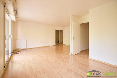 Appartement - 86 m² - 4 pièces