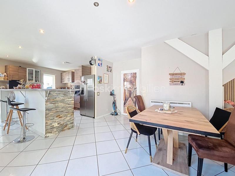 Maison - 136 m² - 5 pièces