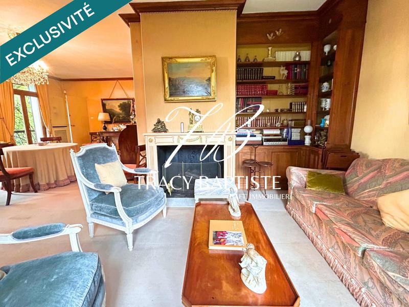 Maison - 294 m² - 8 pièces