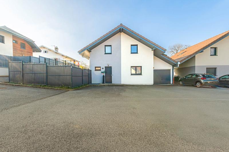 Maison - 91 m² - 4 pièces