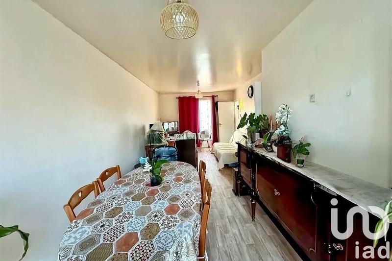 Maison - 95 m² - 5 pièces