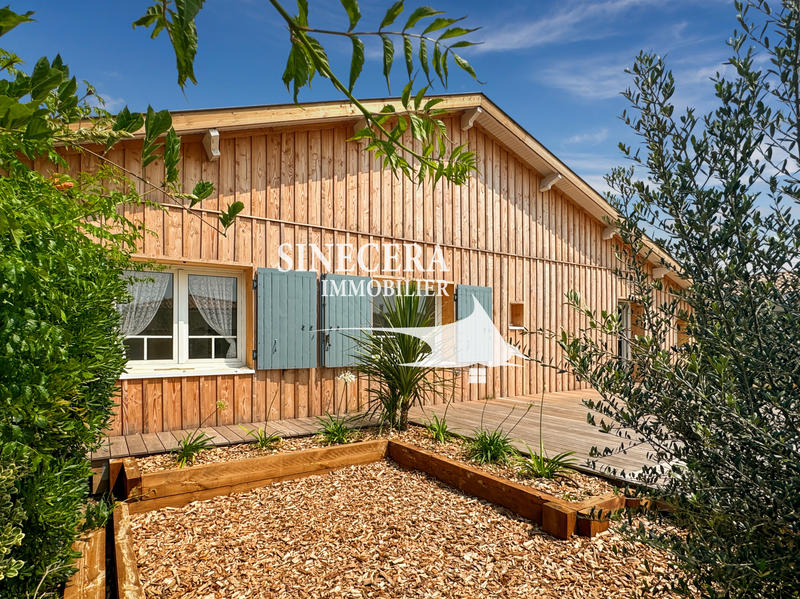 Maison - 140 m² - 5 pièces