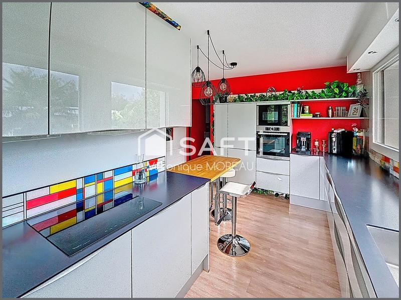 Maison - 170 m² - 6 pièces