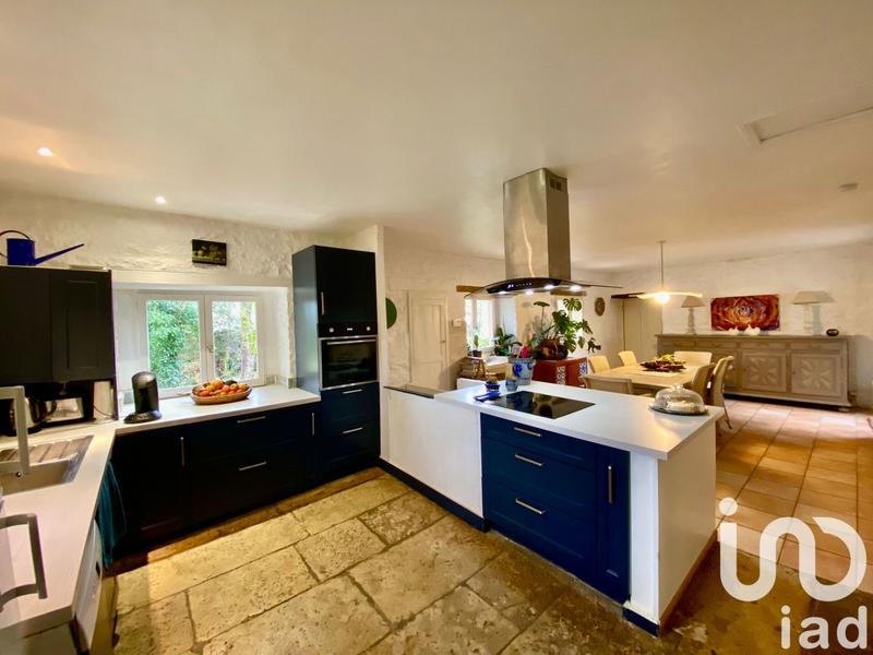 Maison - 263 m² - 6 pièces