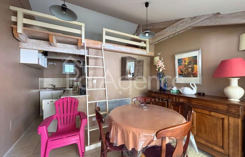 Maison - 235 m² - 6 pièces