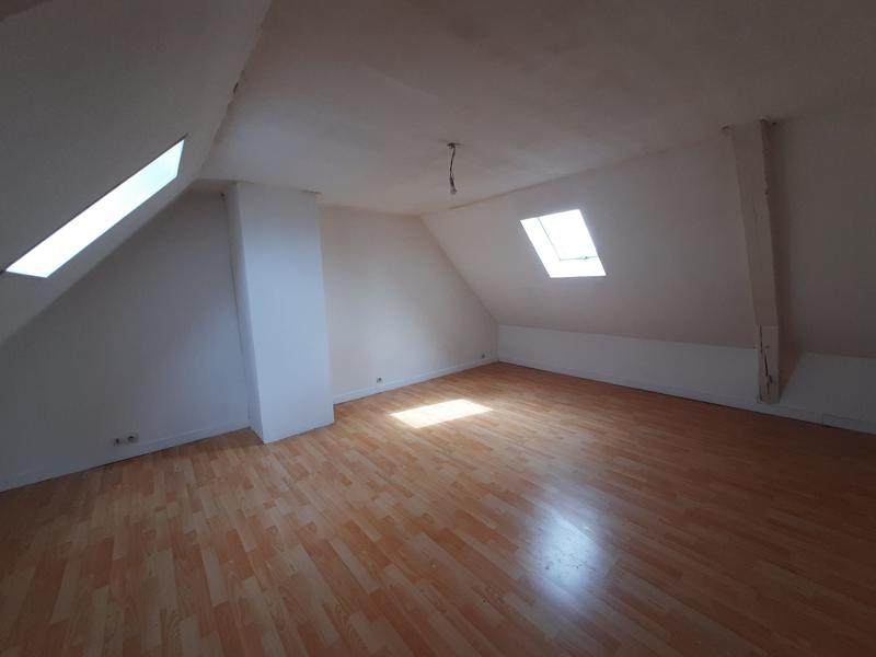 Maison - 186 m² - 8 pièces