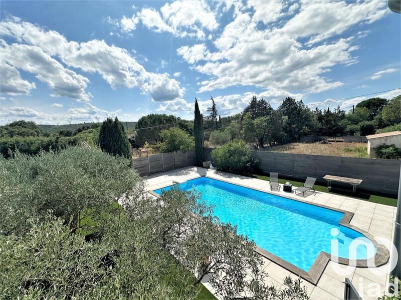 Maison - 280 m² - 8 pièces