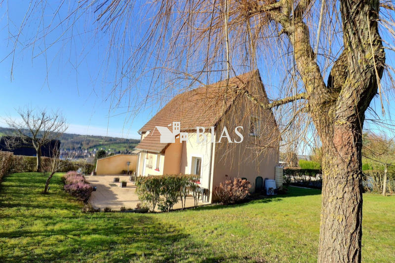 Maison - 106 m² - 5 pièces