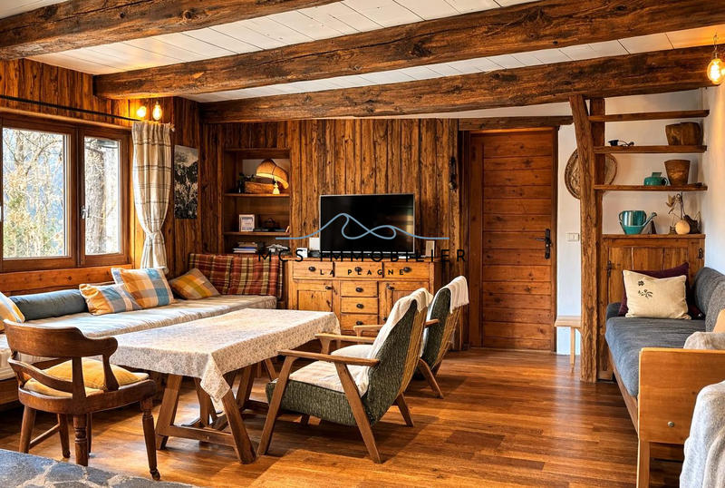 Maison ancienne - 190 m² - 7 pièces