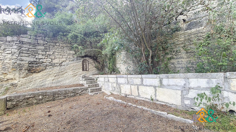 Maison - 250 m² - 8 pièces