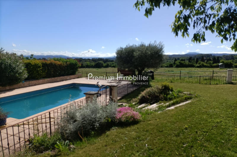 Maison - 140 m² - 4 pièces