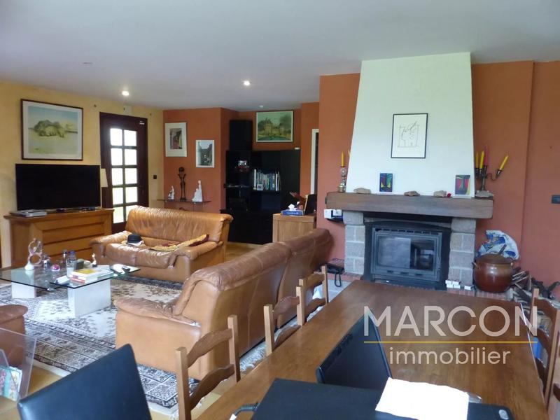 Maison - 208 m² - 7 pièces