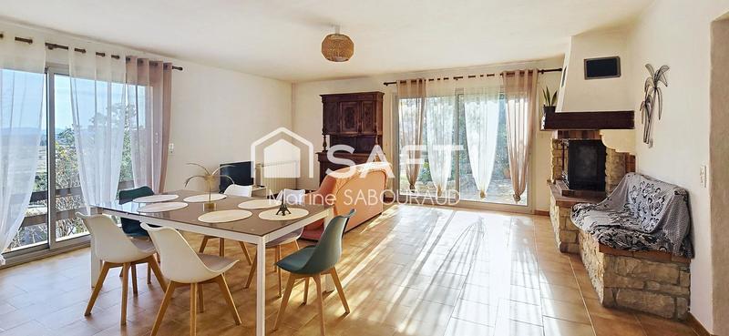 Maison - 250 m² - 10 pièces