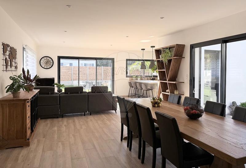 Maison - 130 m² - 4 pièces