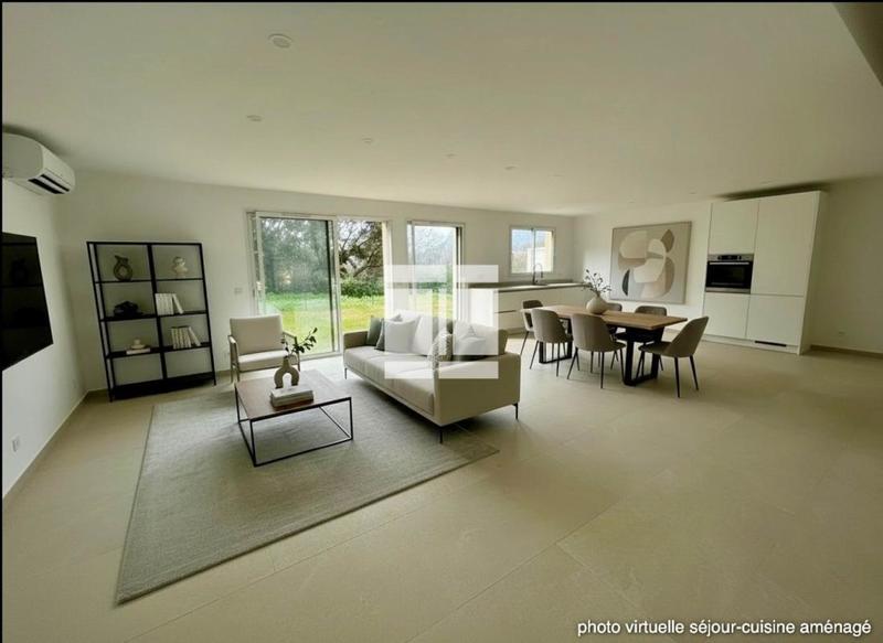 Maison - 105 m² - 4 pièces