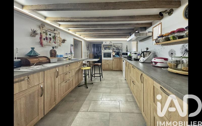 Maison - 200 m² - 8 pièces