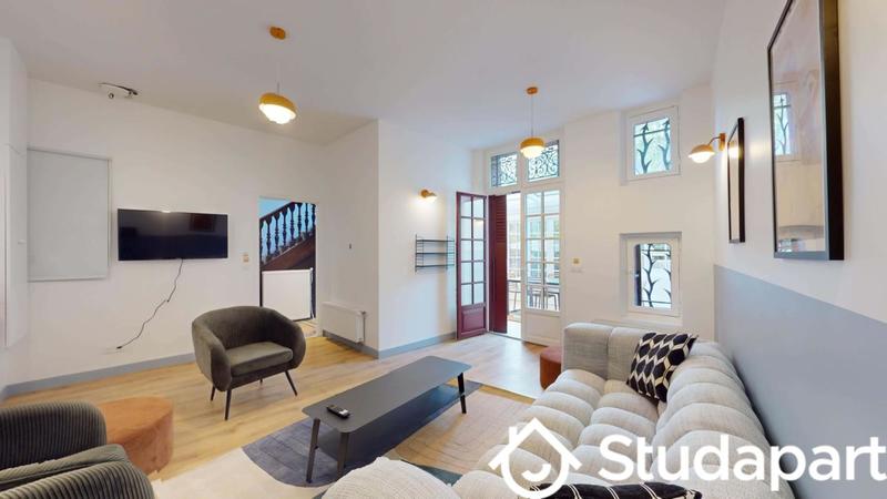 Chambre - 12 m² - 1 pièce