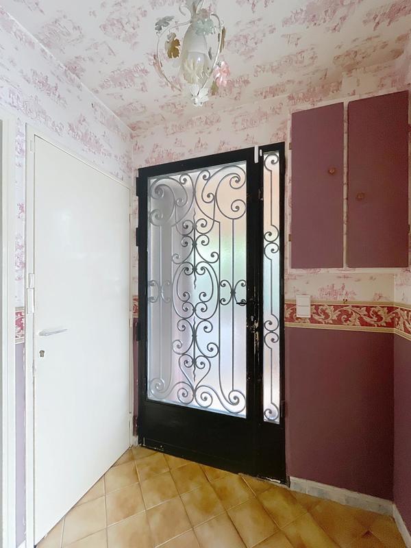 Maison - 96 m² - 5 pièces