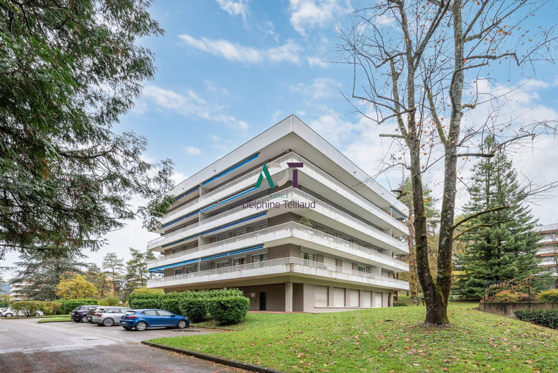 Appartement - 144 m² - 4 pièces