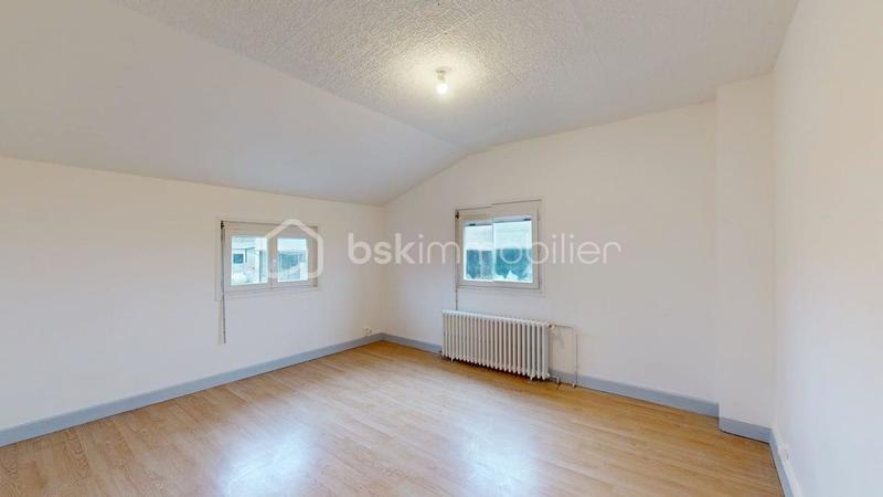 Maison - 179 m² - 6 pièces