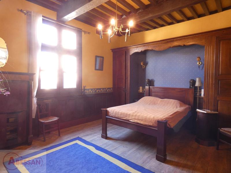 Maison - 375 m² - 15 pièces