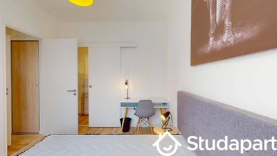 Chambre - 10 m² - 1 pièce