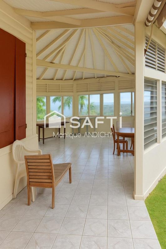 Maison - 158 m² - 9 pièces