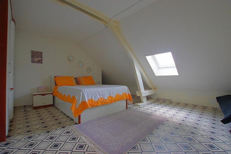 Maison - 167 m² - 6 pièces