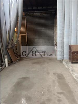 Entrepôt - 415 m²