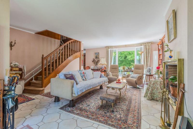 Maison - 169 m² - 6 pièces