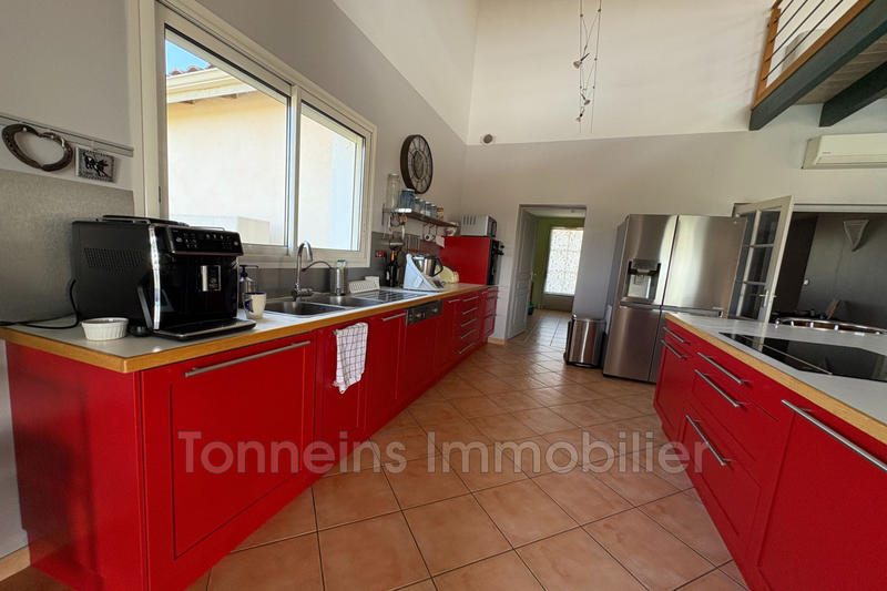 Maison - 196 m² - 5 pièces