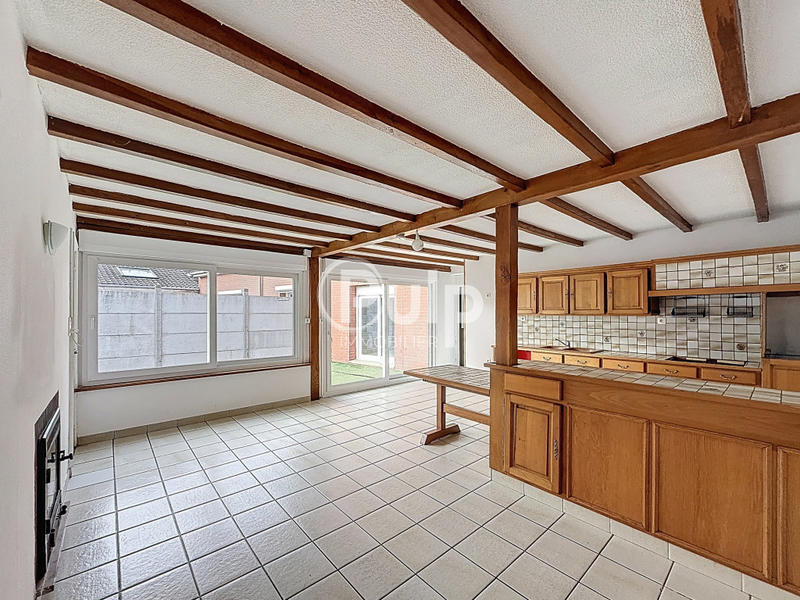 Maison - 176 m² - 8 pièces