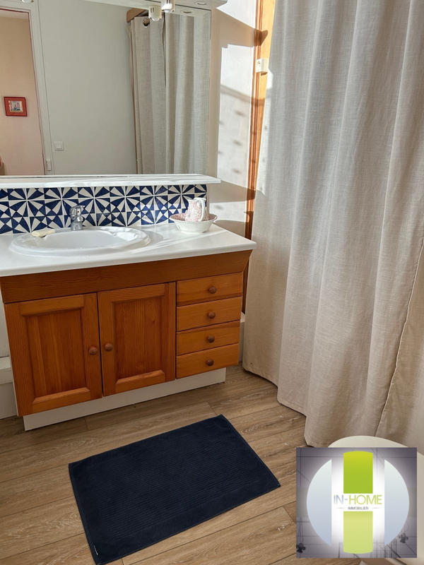 Maison - 272 m² - 2 pièces