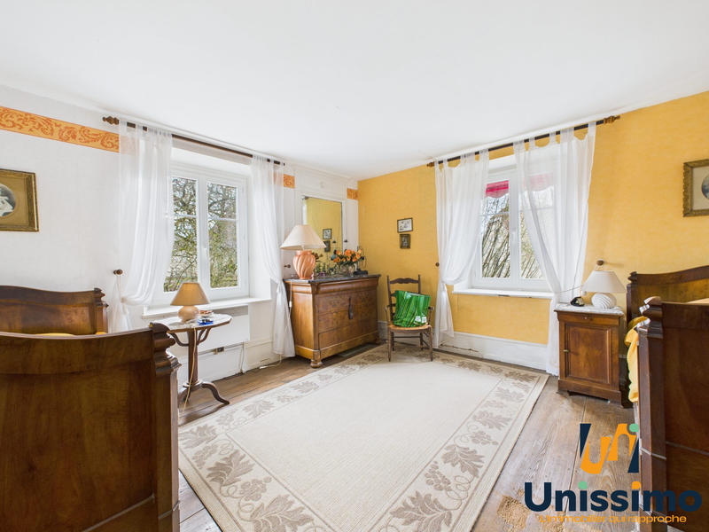 Maison - 194 m² - 7 pièces