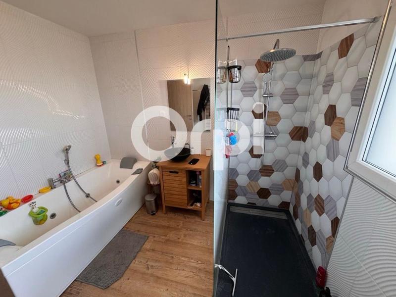 Maison - 147 m² - 5 pièces