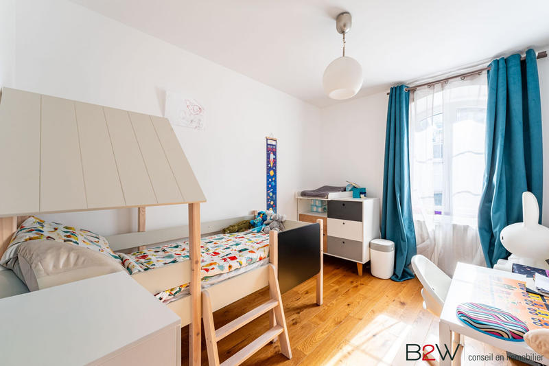 Maison contemporaine - 220 m² - 8 pièces