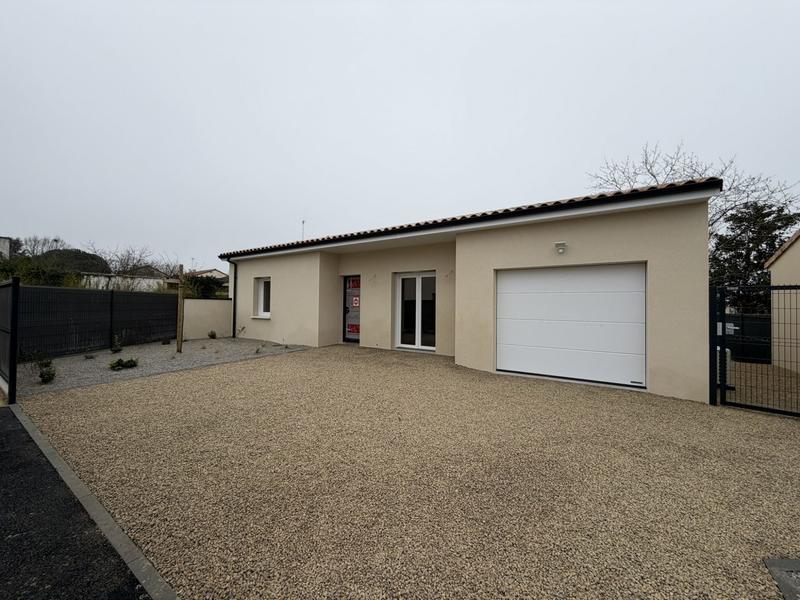 Maison - 90 m² - 4 pièces