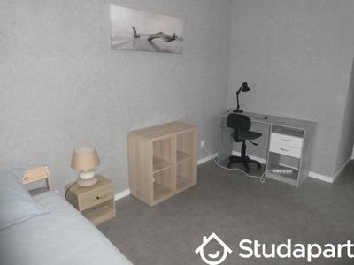 Chambre - 12 m² - 1 pièce