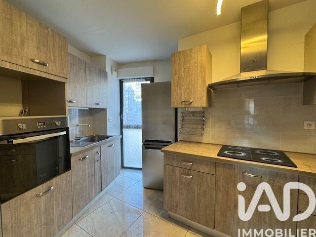 Appartement - 80 m² - 4 pièces