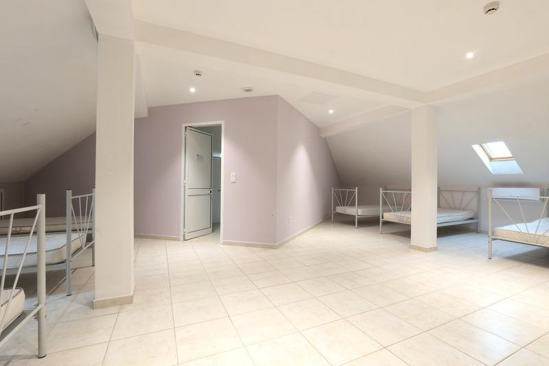 Propriété - 1 298 m² - 45 pièces