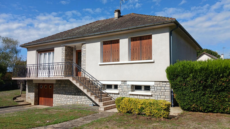 Maison - 92 m² - 5 pièces