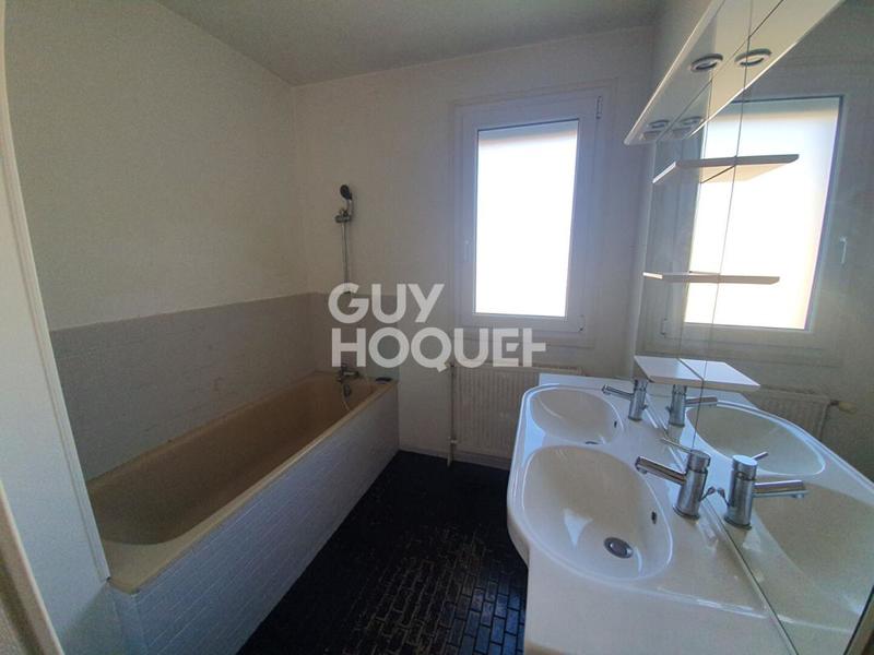 Maison - 122 m² - 5 pièces