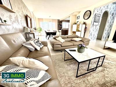 Maison - 155 m² - 5 pièces