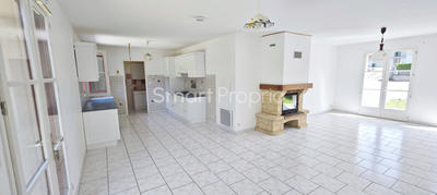 Maison - 93 m² - 6 pièces