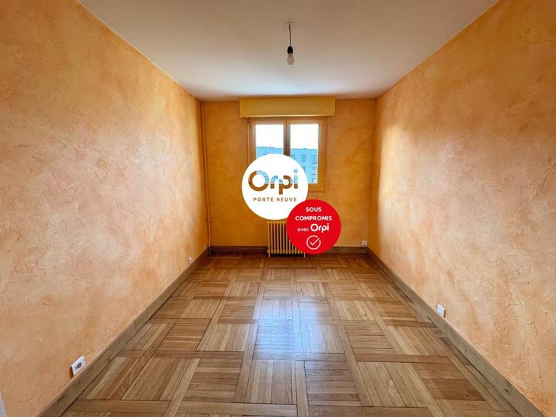 Appartement - 85 m² - 3 pièces